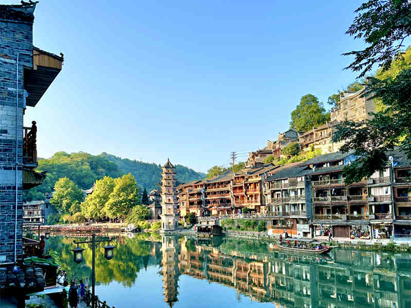 长沙】湖南全景8日游，20人纯玩小团，张家界/天门山/湘西/韶山/衡山/岳阳楼/橘子洲等精华景点